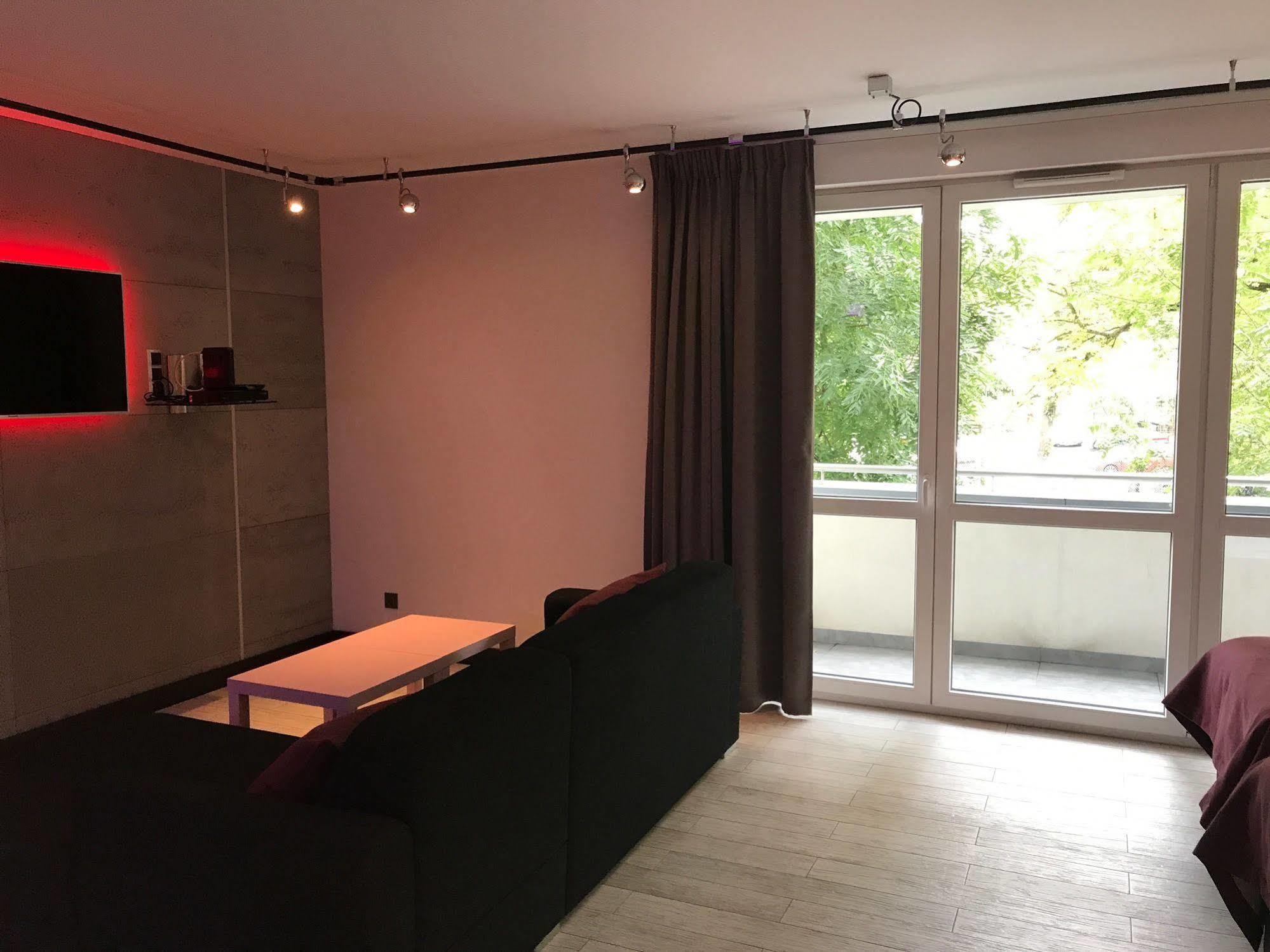 La Petite Apartments Гданск Екстериор снимка