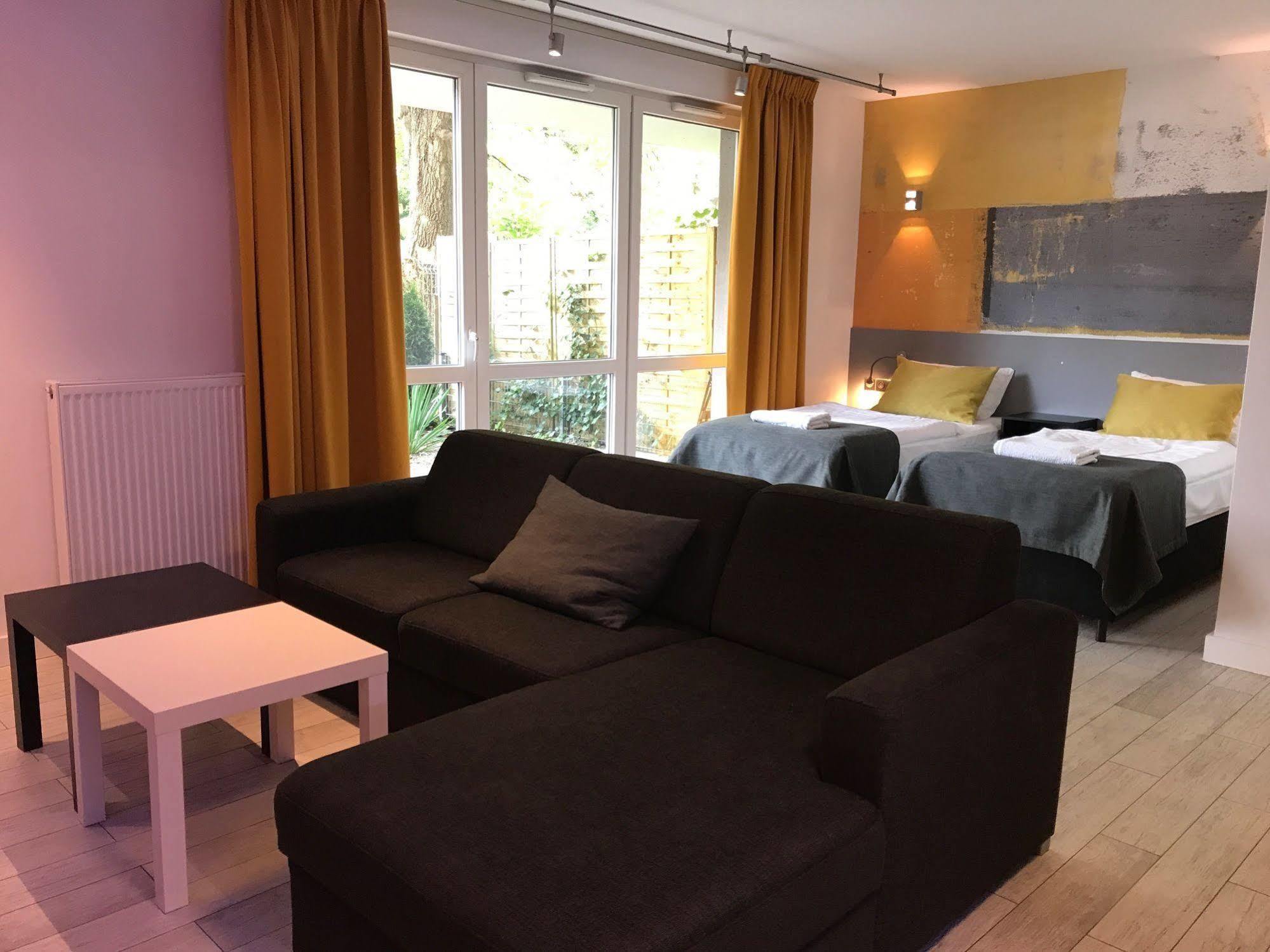 La Petite Apartments Гданск Екстериор снимка