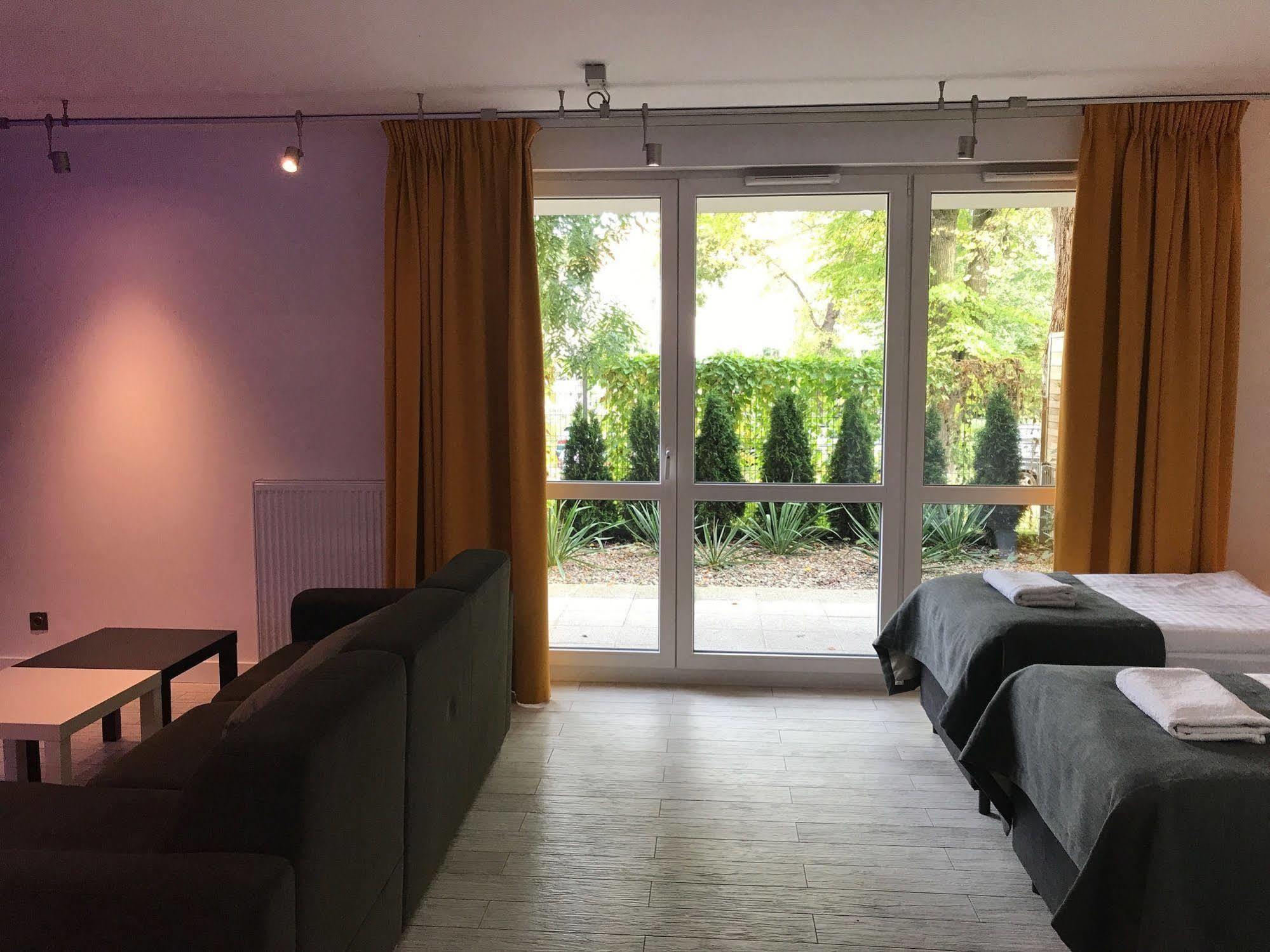 La Petite Apartments Гданск Екстериор снимка
