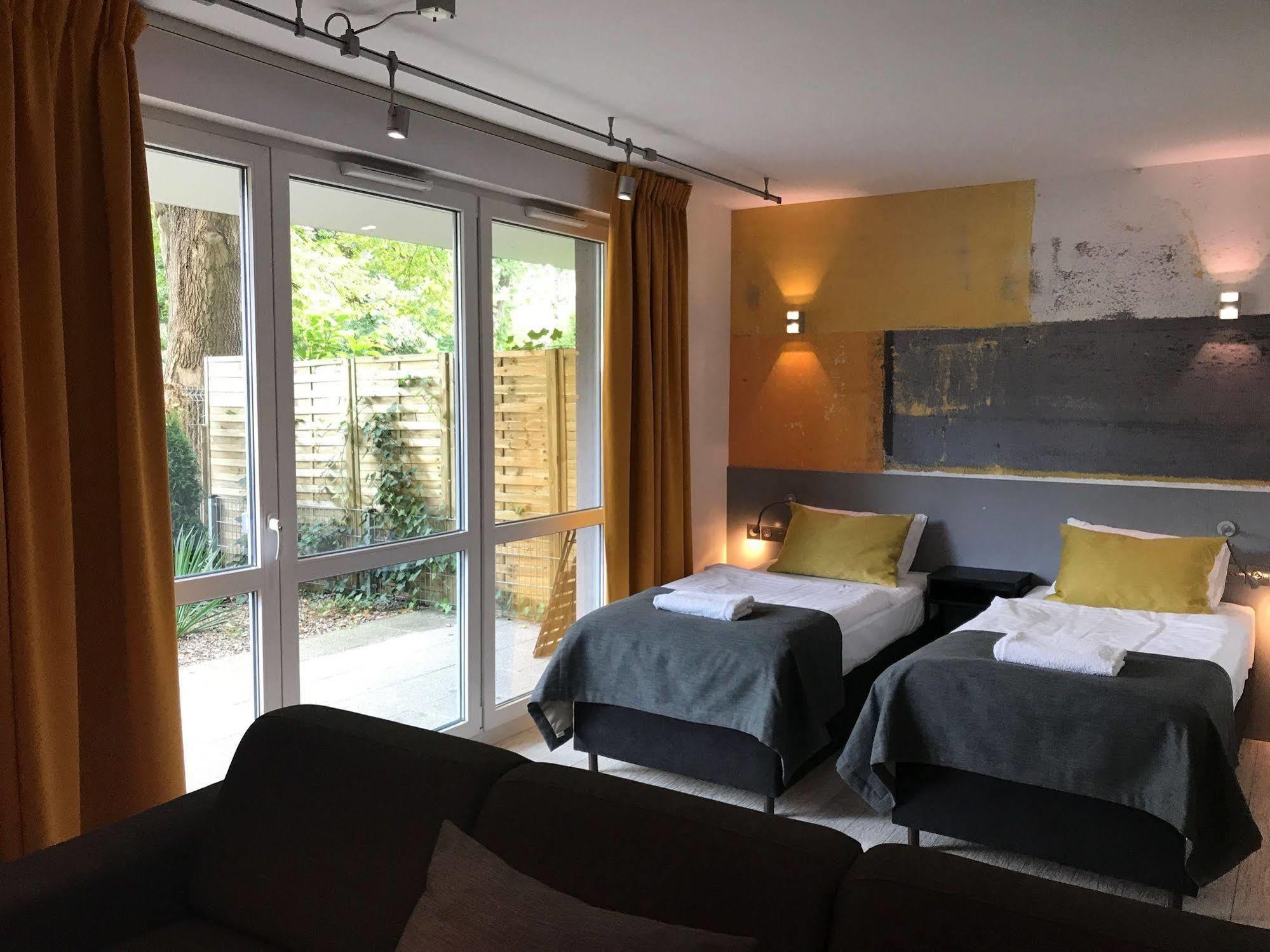 La Petite Apartments Гданск Екстериор снимка